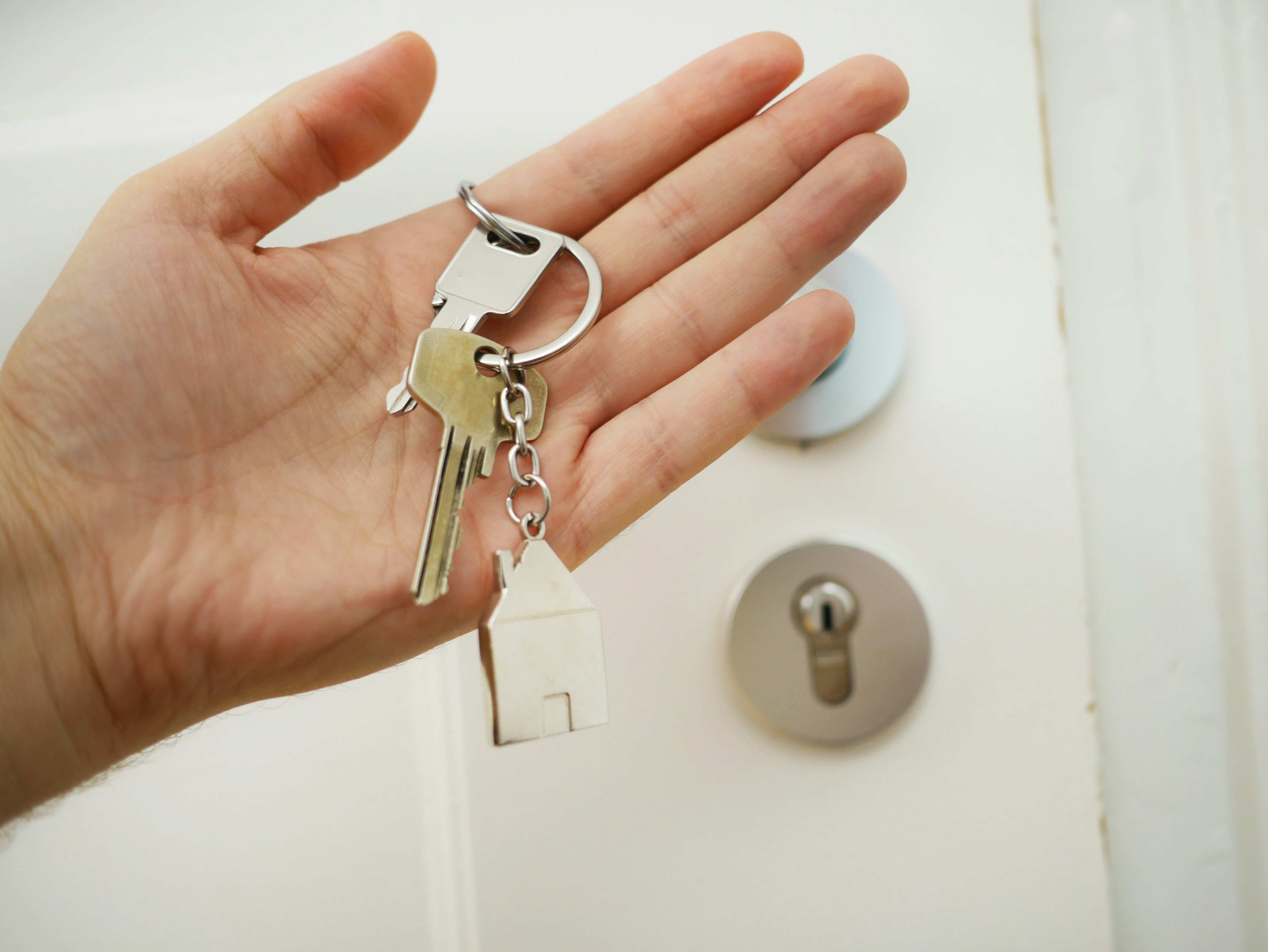 Property keys at settlement